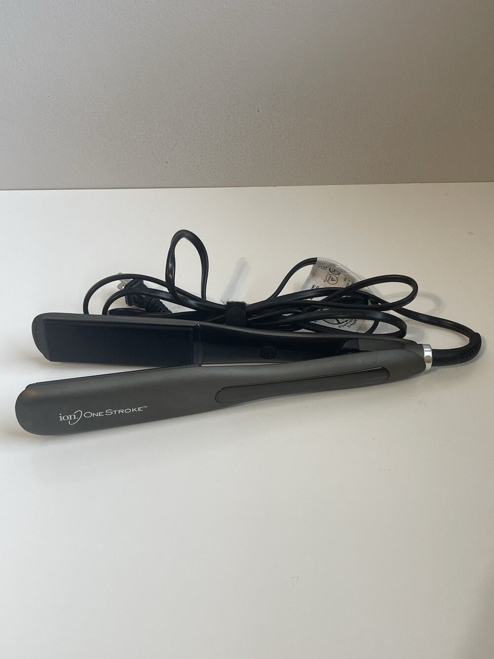 Ion One Stroke Plus Straighten Flat Iron 1.5 Inch 301609